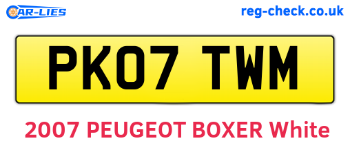 PK07TWM are the vehicle registration plates.