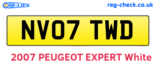 NV07TWD are the vehicle registration plates.