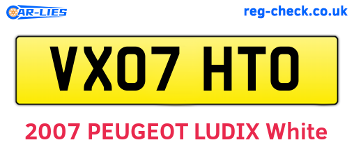VX07HTO are the vehicle registration plates.