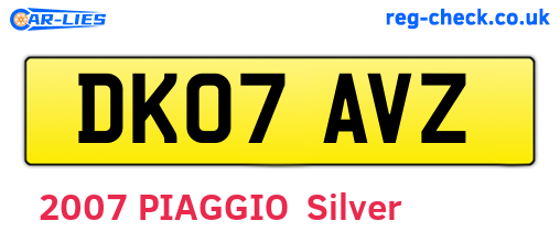 DK07AVZ are the vehicle registration plates.