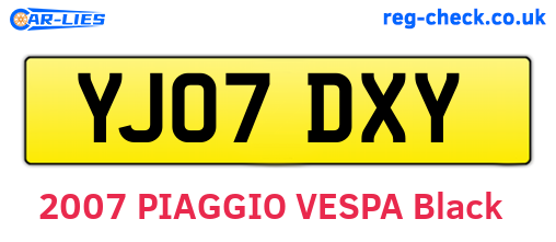 YJ07DXY are the vehicle registration plates.