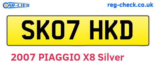 SK07HKD are the vehicle registration plates.