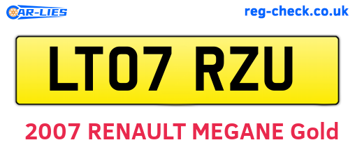 LT07RZU are the vehicle registration plates.