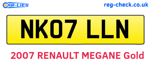 NK07LLN are the vehicle registration plates.
