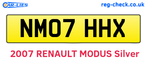NM07HHX are the vehicle registration plates.
