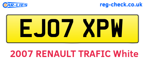 EJ07XPW are the vehicle registration plates.
