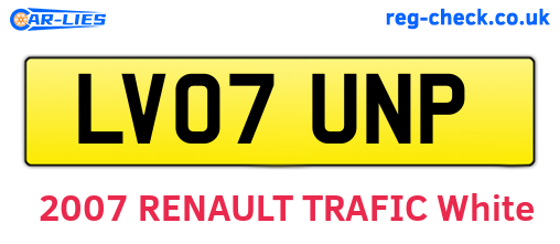 LV07UNP are the vehicle registration plates.