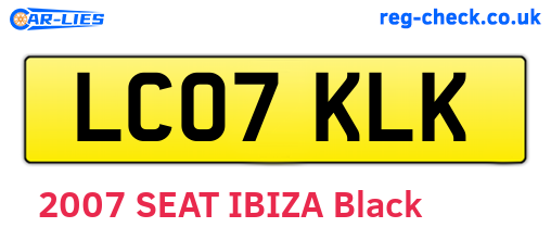 LC07KLK are the vehicle registration plates.
