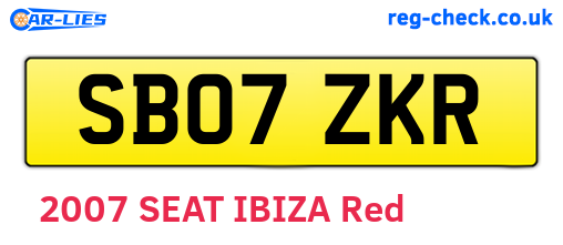 SB07ZKR are the vehicle registration plates.
