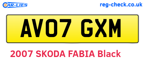 AV07GXM are the vehicle registration plates.