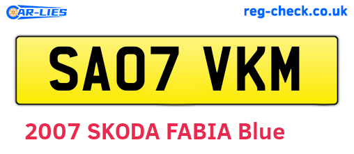 SA07VKM are the vehicle registration plates.