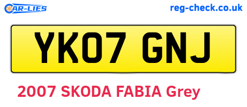 YK07GNJ are the vehicle registration plates.