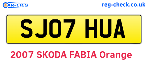 SJ07HUA are the vehicle registration plates.