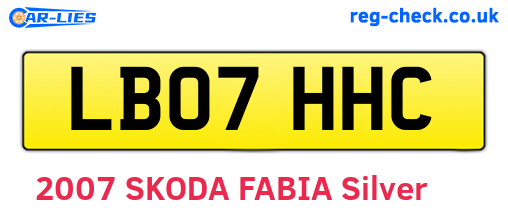LB07HHC are the vehicle registration plates.