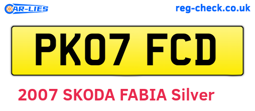 PK07FCD are the vehicle registration plates.