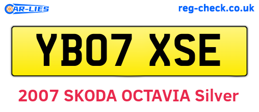 YB07XSE are the vehicle registration plates.