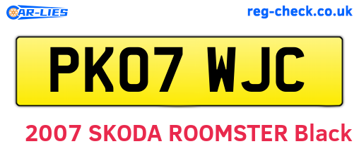 PK07WJC are the vehicle registration plates.