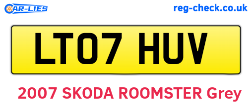 LT07HUV are the vehicle registration plates.