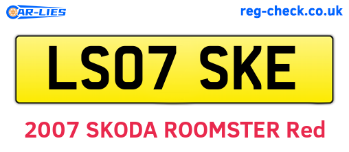LS07SKE are the vehicle registration plates.