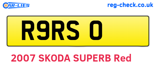 R9RSO are the vehicle registration plates.