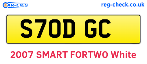 S70DGC are the vehicle registration plates.