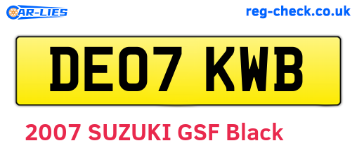 DE07KWB are the vehicle registration plates.