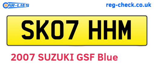 SK07HHM are the vehicle registration plates.
