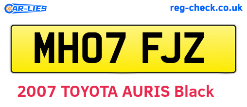 MH07FJZ are the vehicle registration plates.