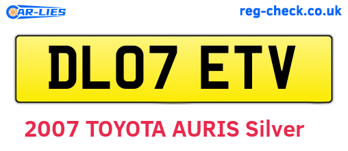 DL07ETV are the vehicle registration plates.