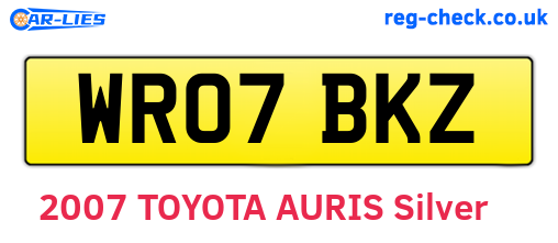 WR07BKZ are the vehicle registration plates.
