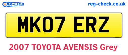 MK07ERZ are the vehicle registration plates.
