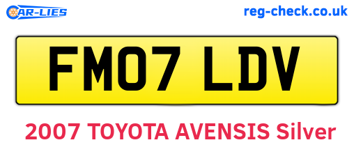 FM07LDV are the vehicle registration plates.