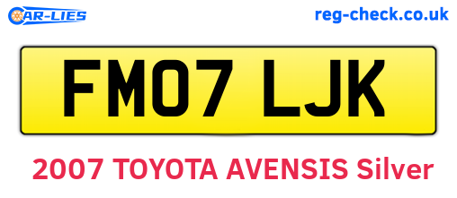FM07LJK are the vehicle registration plates.