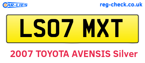 LS07MXT are the vehicle registration plates.