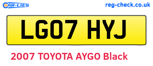 LG07HYJ are the vehicle registration plates.