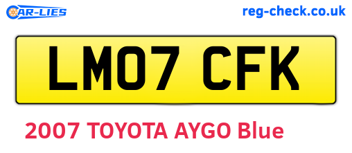 LM07CFK are the vehicle registration plates.