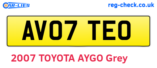 AV07TEO are the vehicle registration plates.