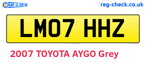 LM07HHZ are the vehicle registration plates.