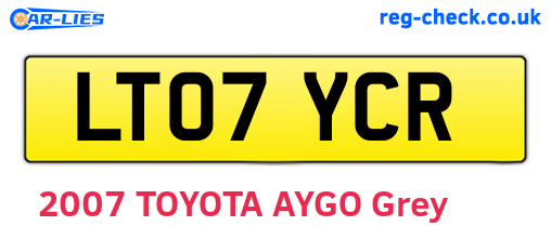 LT07YCR are the vehicle registration plates.