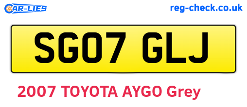 SG07GLJ are the vehicle registration plates.