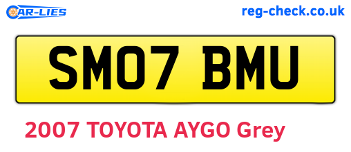 SM07BMU are the vehicle registration plates.