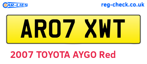 AR07XWT are the vehicle registration plates.