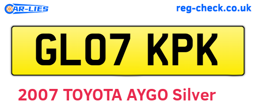 GL07KPK are the vehicle registration plates.