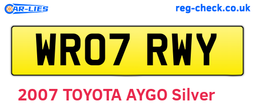WR07RWY are the vehicle registration plates.