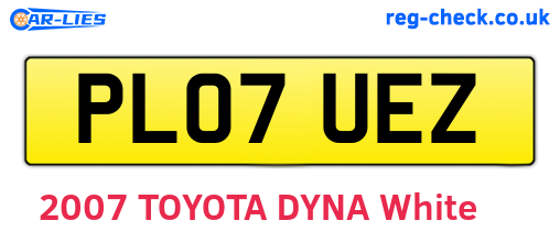 PL07UEZ are the vehicle registration plates.