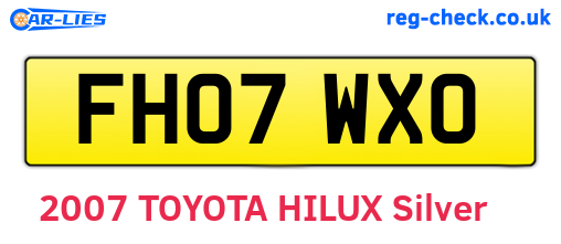 FH07WXO are the vehicle registration plates.