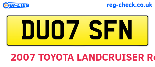 DU07SFN are the vehicle registration plates.