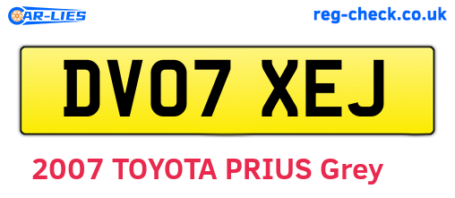DV07XEJ are the vehicle registration plates.