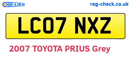 LC07NXZ are the vehicle registration plates.