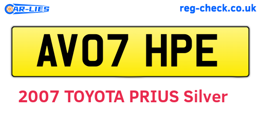 AV07HPE are the vehicle registration plates.